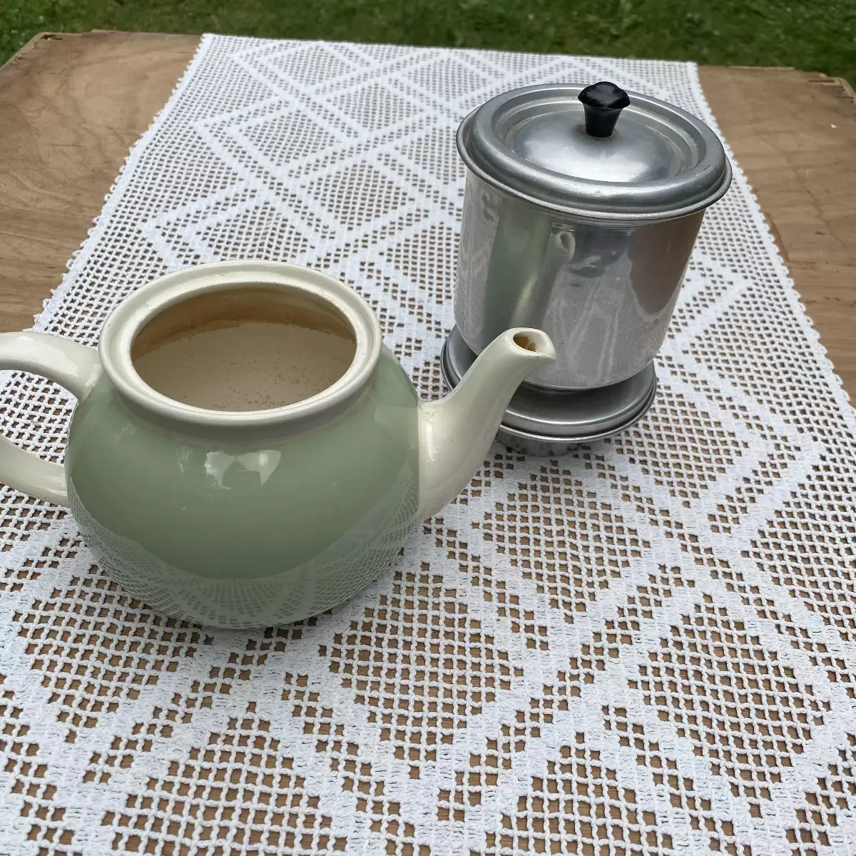 Grande cafetière faience, filtre alu