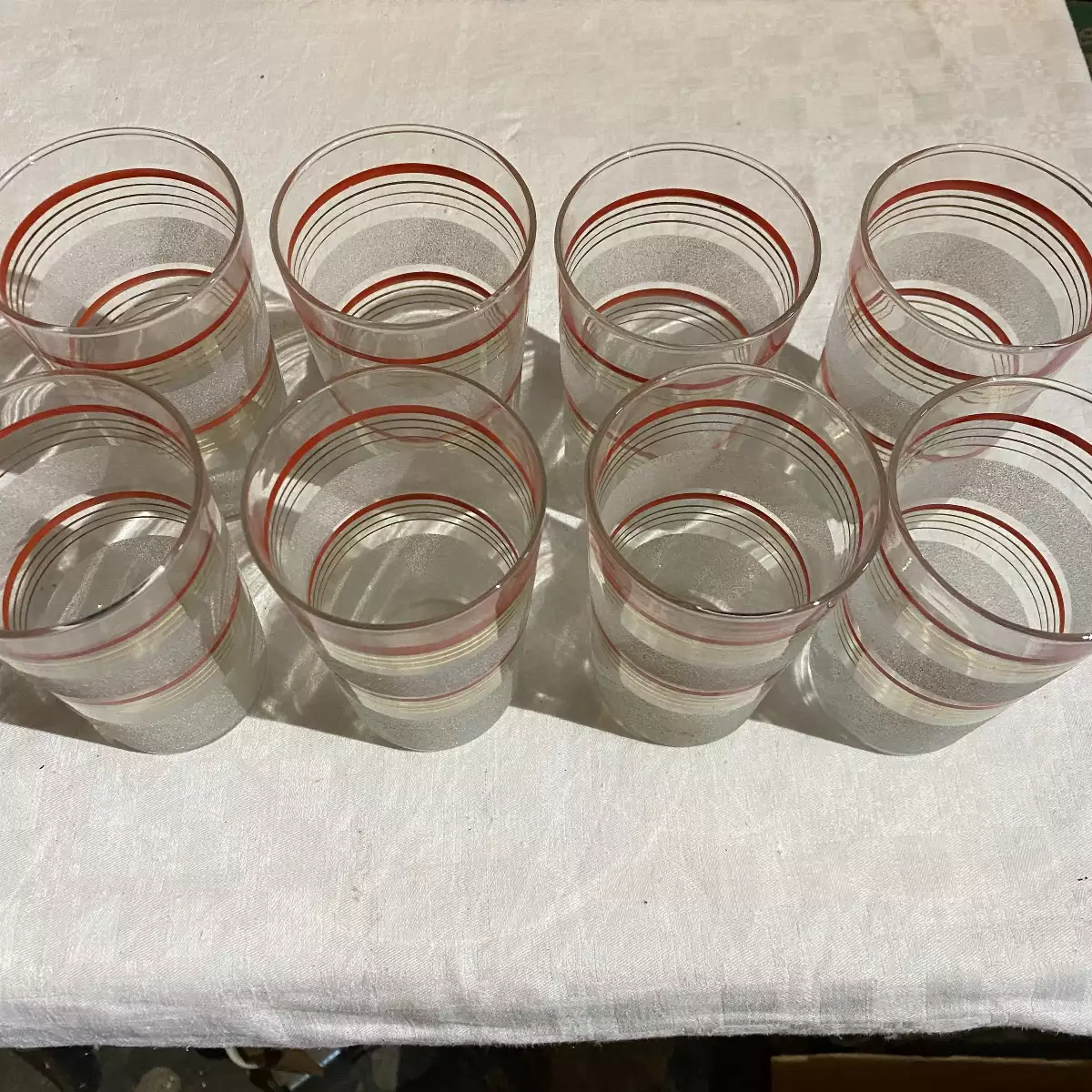 Lot de 8 verres granités rayés rouge