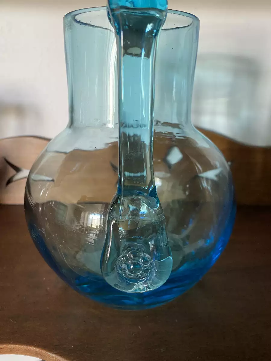 Pichet verre bleu