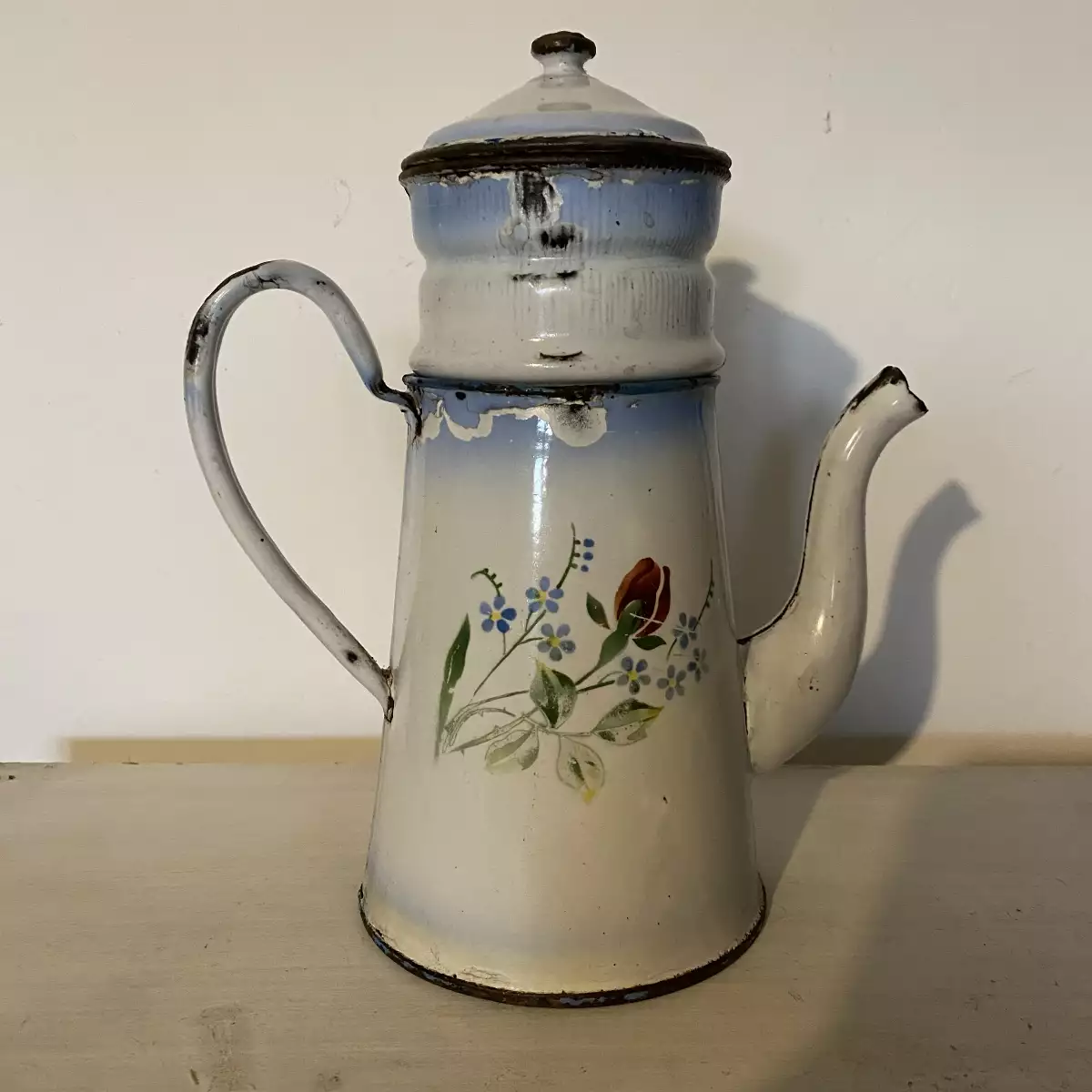 Cafetière émaillée