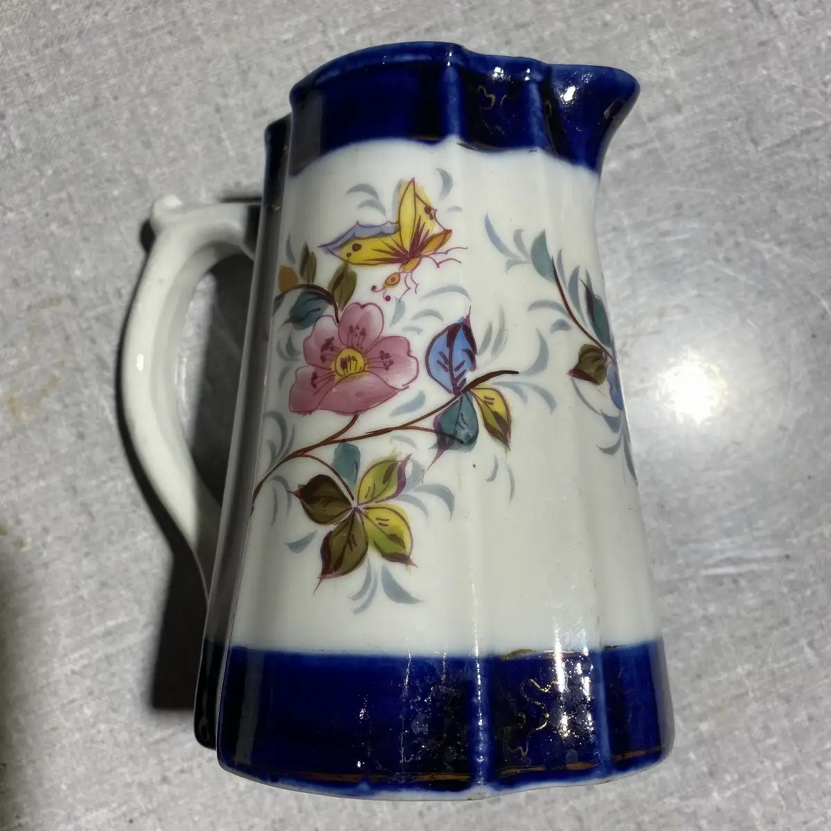Pichet porcelaine