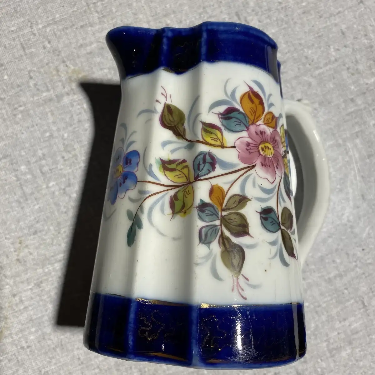 Pichet porcelaine
