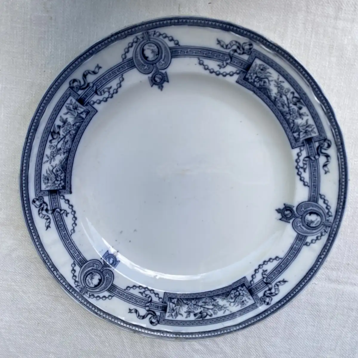 Plat rond StAmand